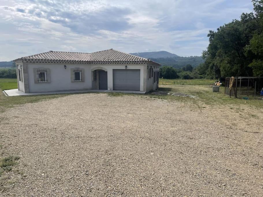Villa Rians Rians  Exterior photo