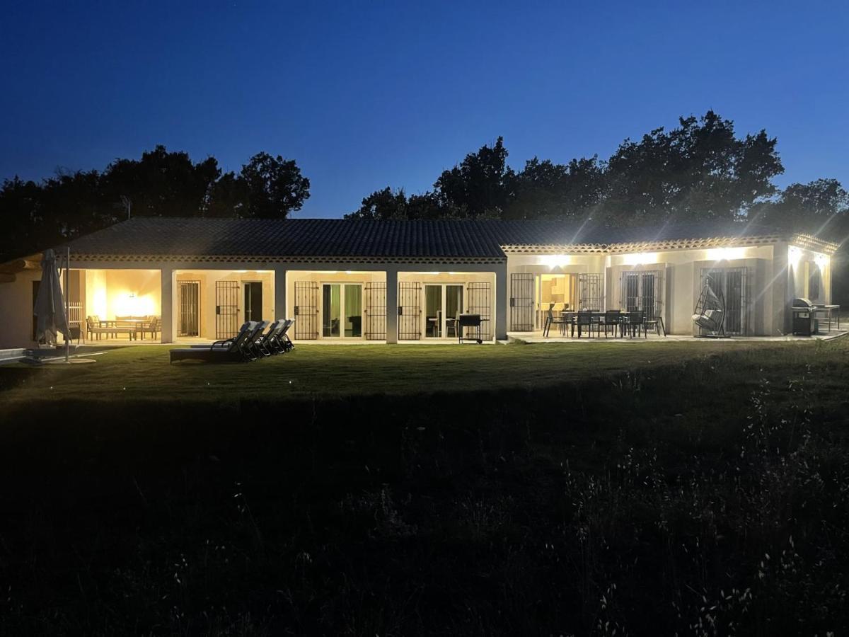 Villa Rians Rians  Exterior photo